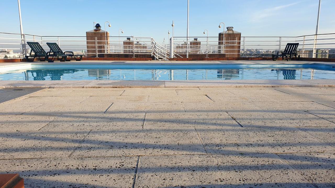Apart Lisbon Pool Metro Garage Extérieur photo