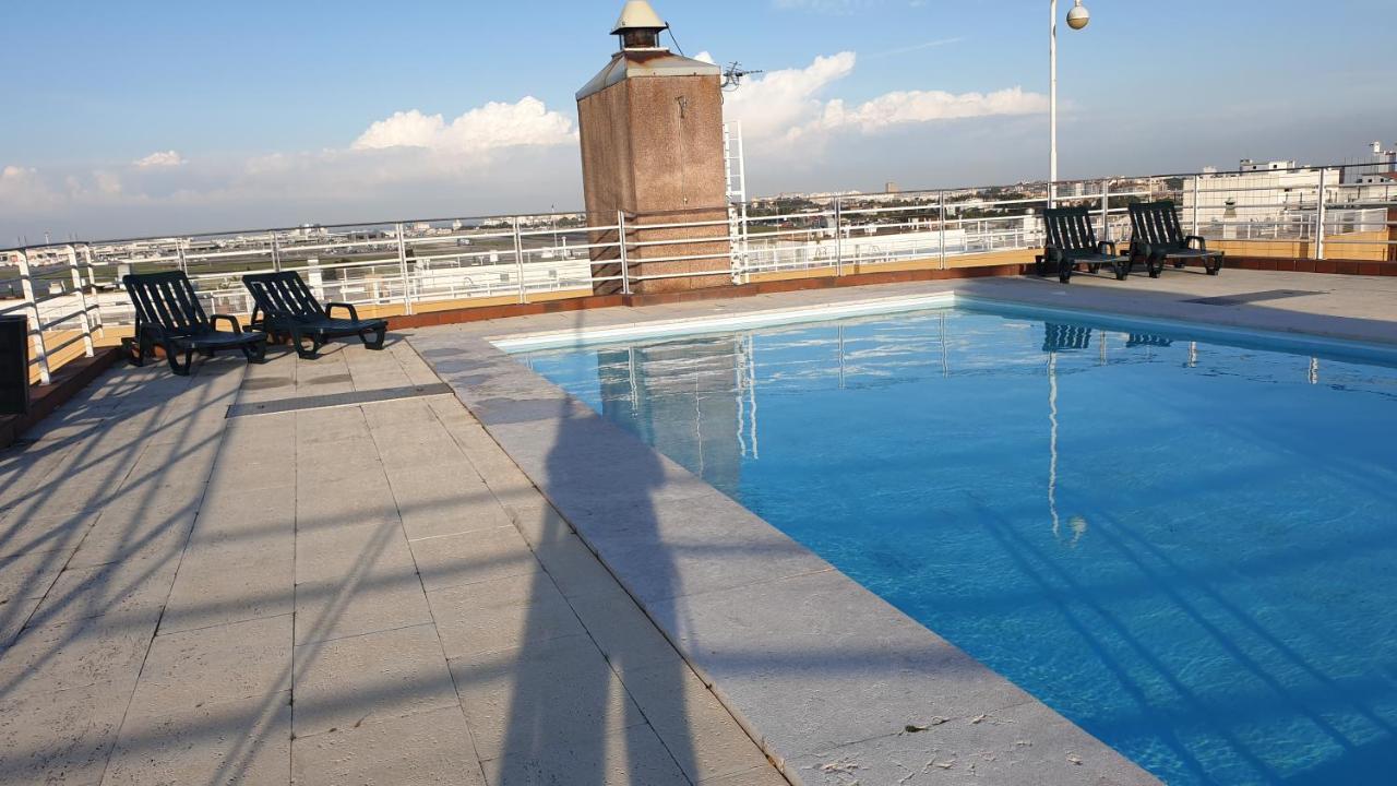 Apart Lisbon Pool Metro Garage Extérieur photo