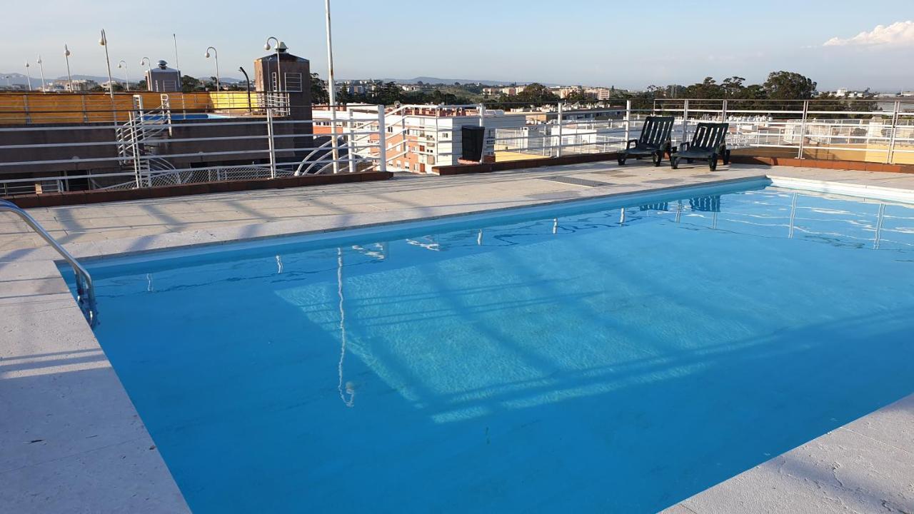 Apart Lisbon Pool Metro Garage Extérieur photo